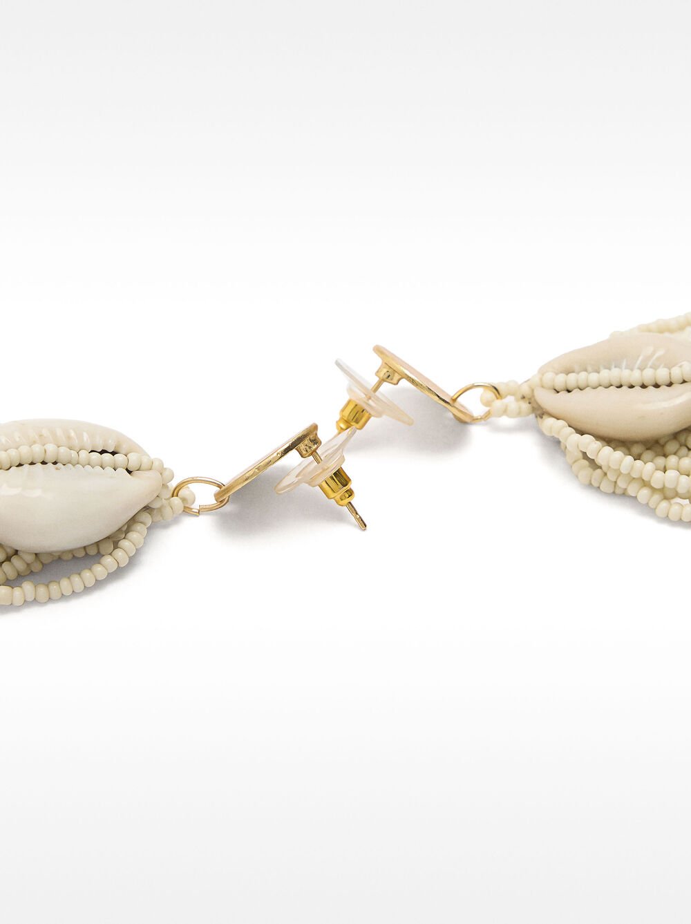 Long beaded earrings with shells