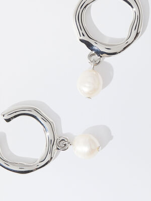 Silver Hoop Earrings With Pearls image number 1.0