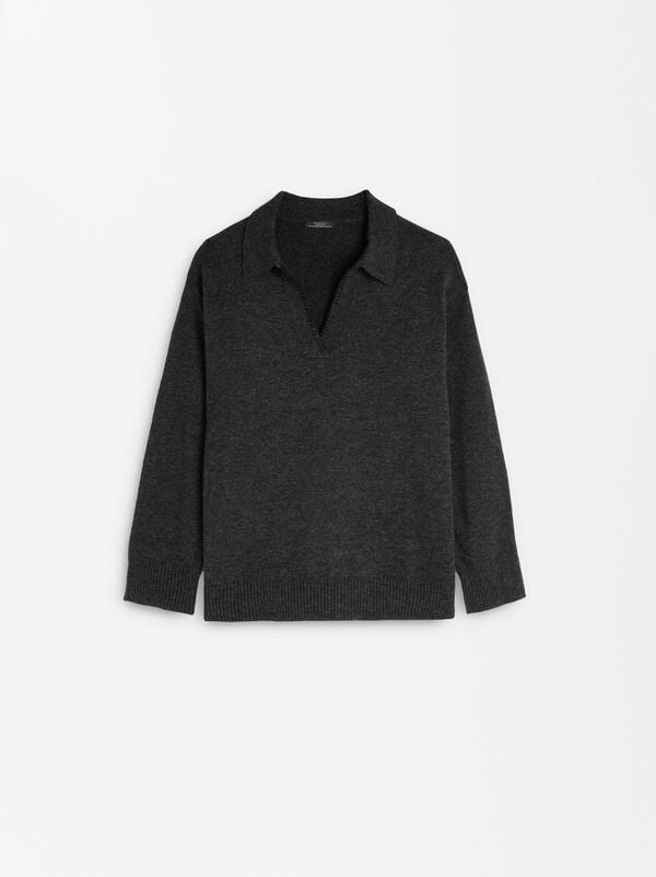 Knit sweater with polo collar