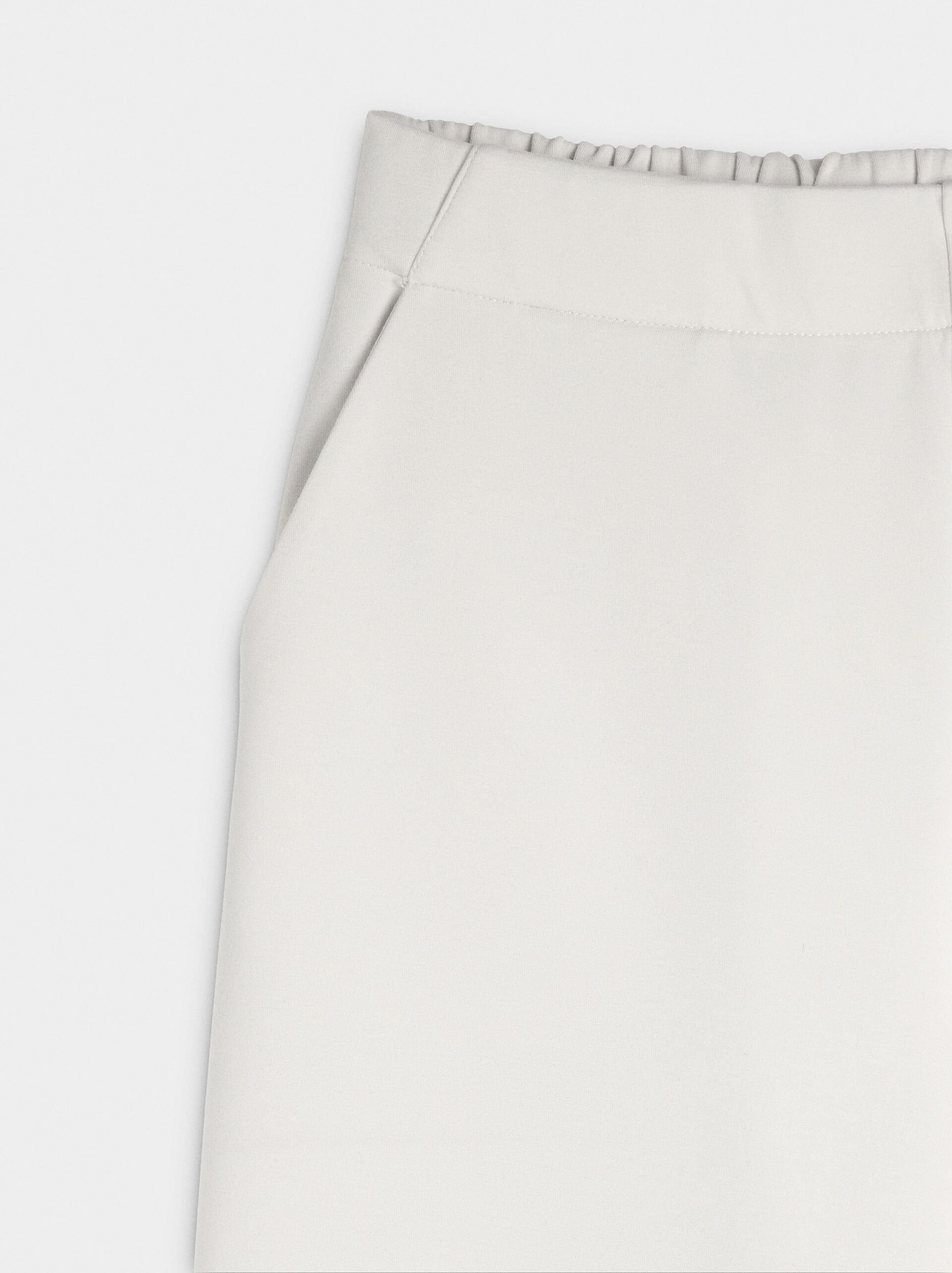 Elastic waist pants with pockets image number 5.0