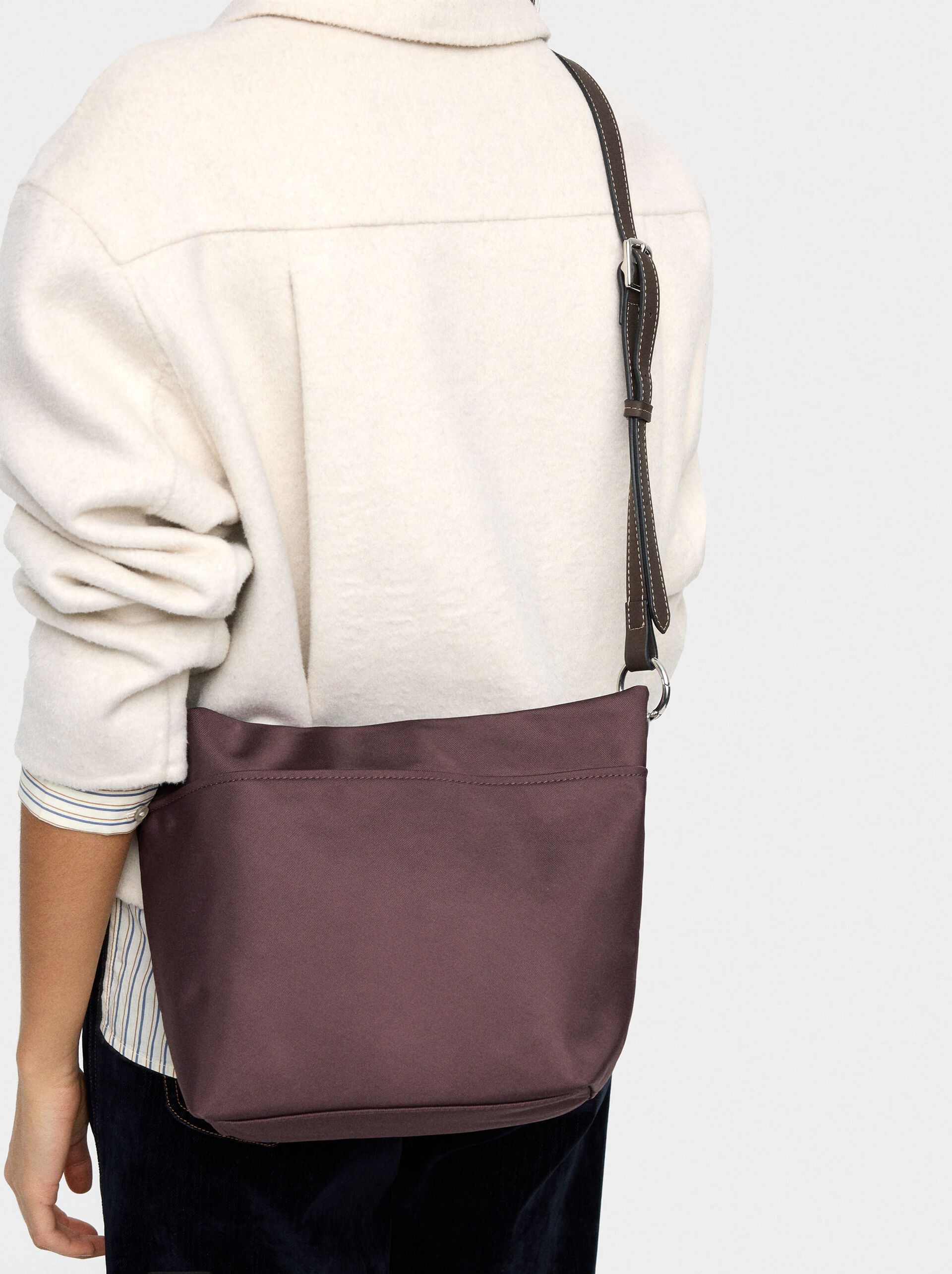 Nylon shoulder bag image number 1.0