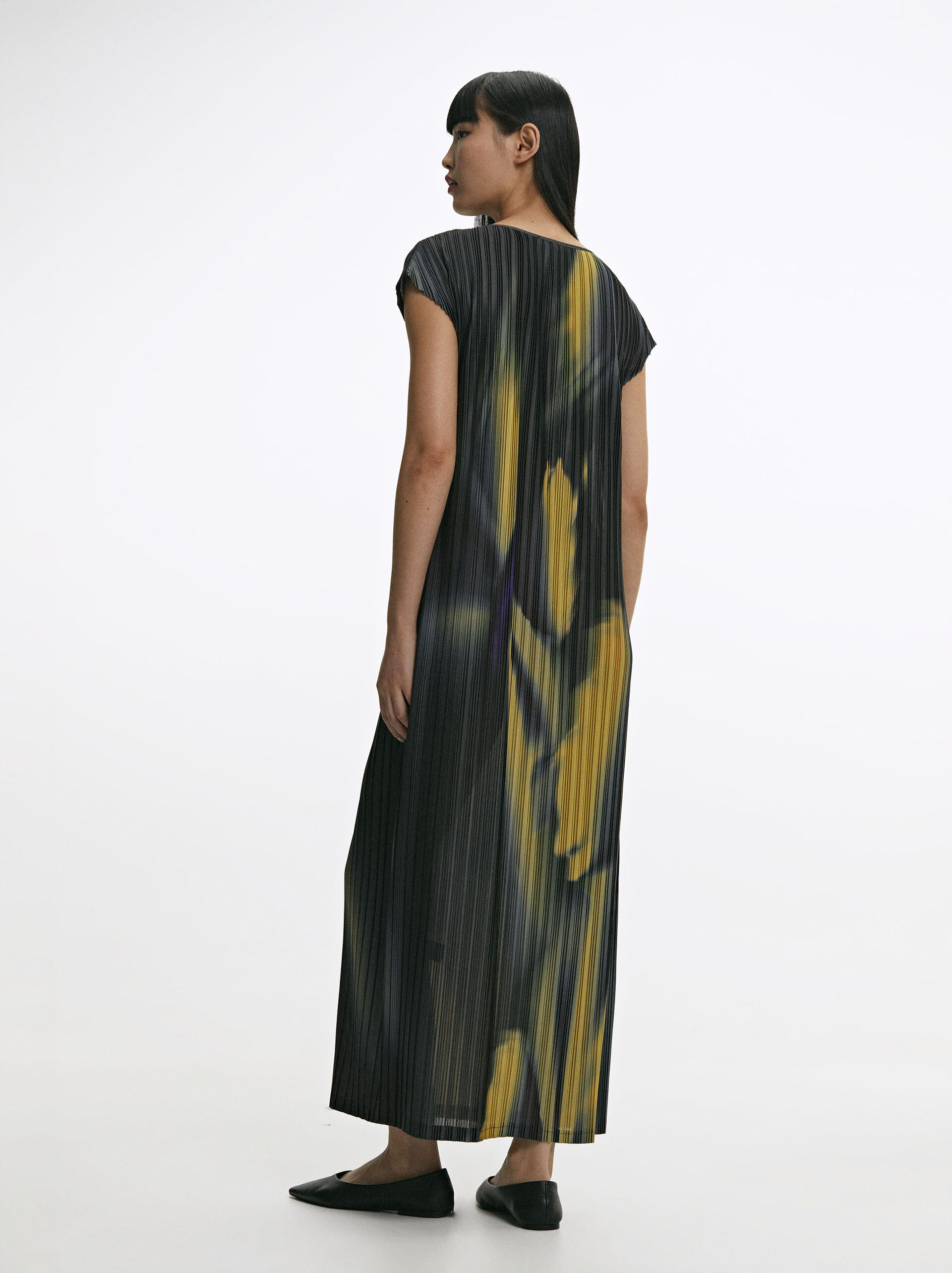 Textured Printed Dress image number 2.0