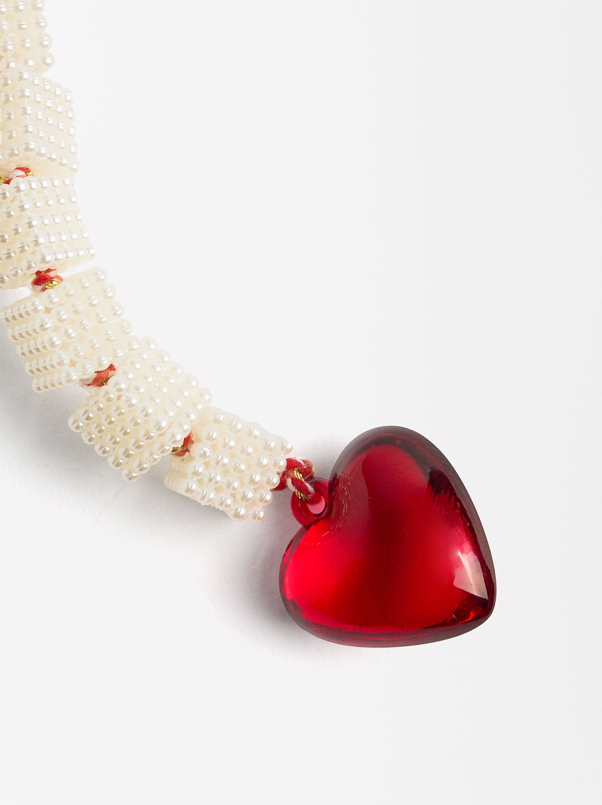 Heart keychain charm with Pearls image number 1.0