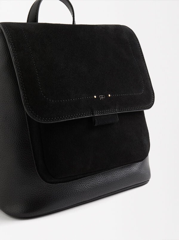 Backpack with Leather Multifunction Straps