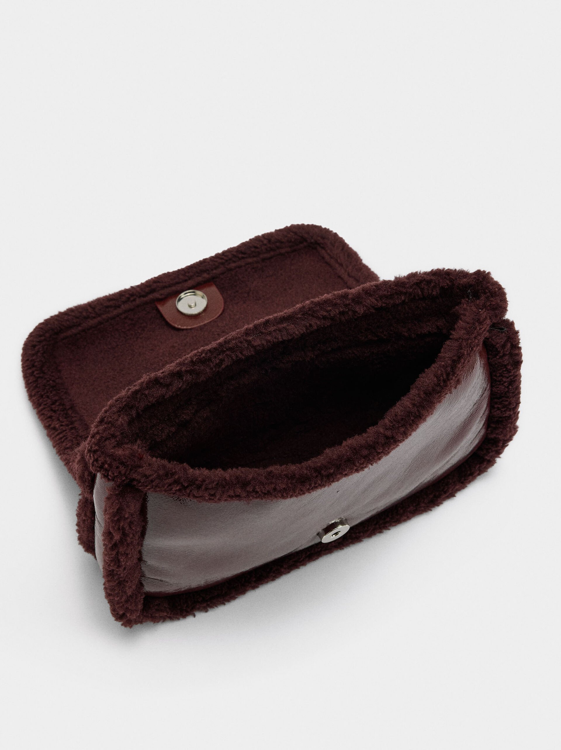 Shoulder bag with faux fur edges image number 3.0