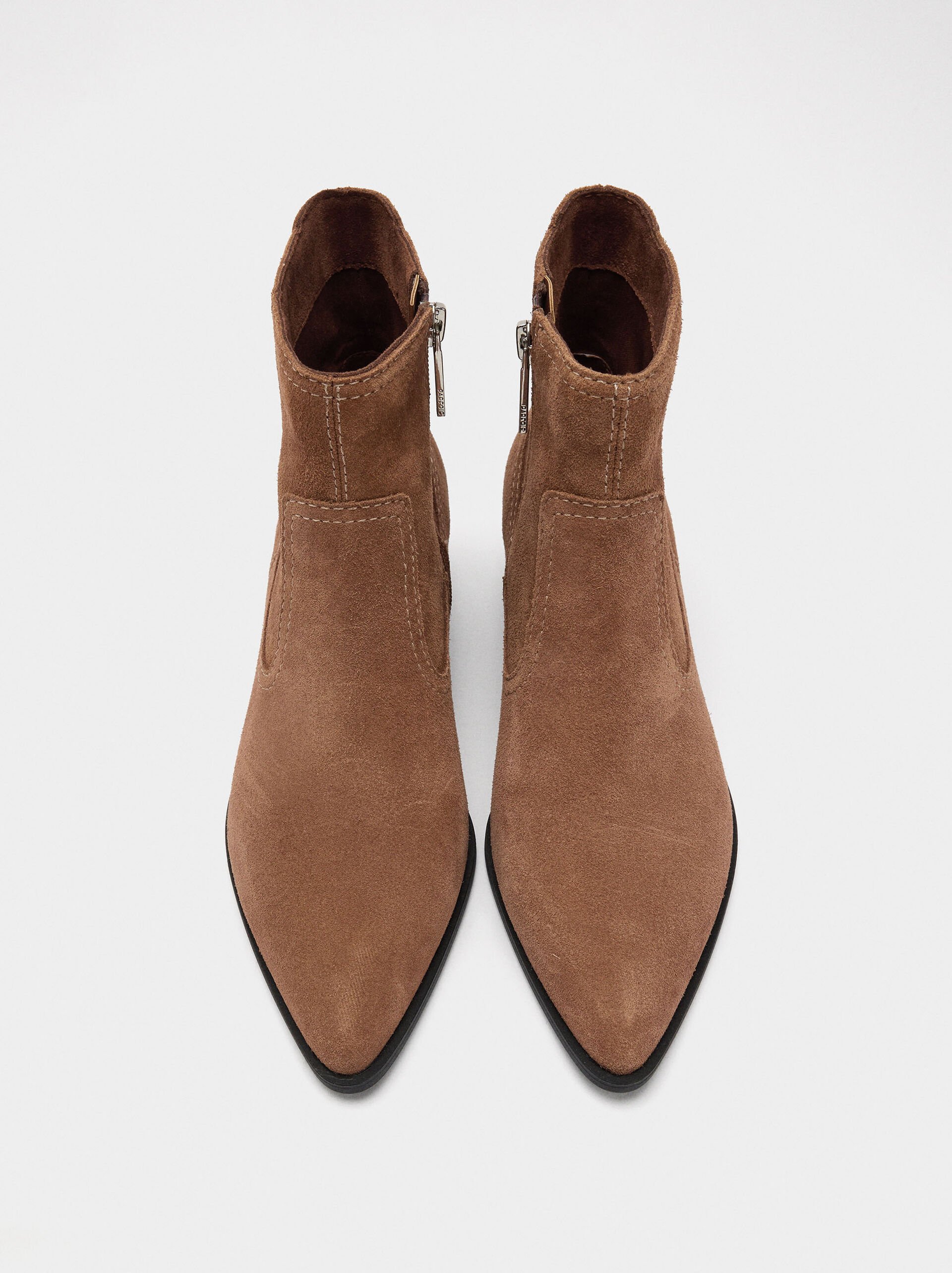 Leather ankle boots with topstitching image number 0.0