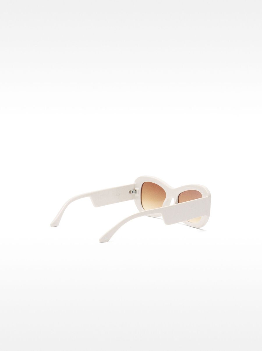 Sunglasses with squares