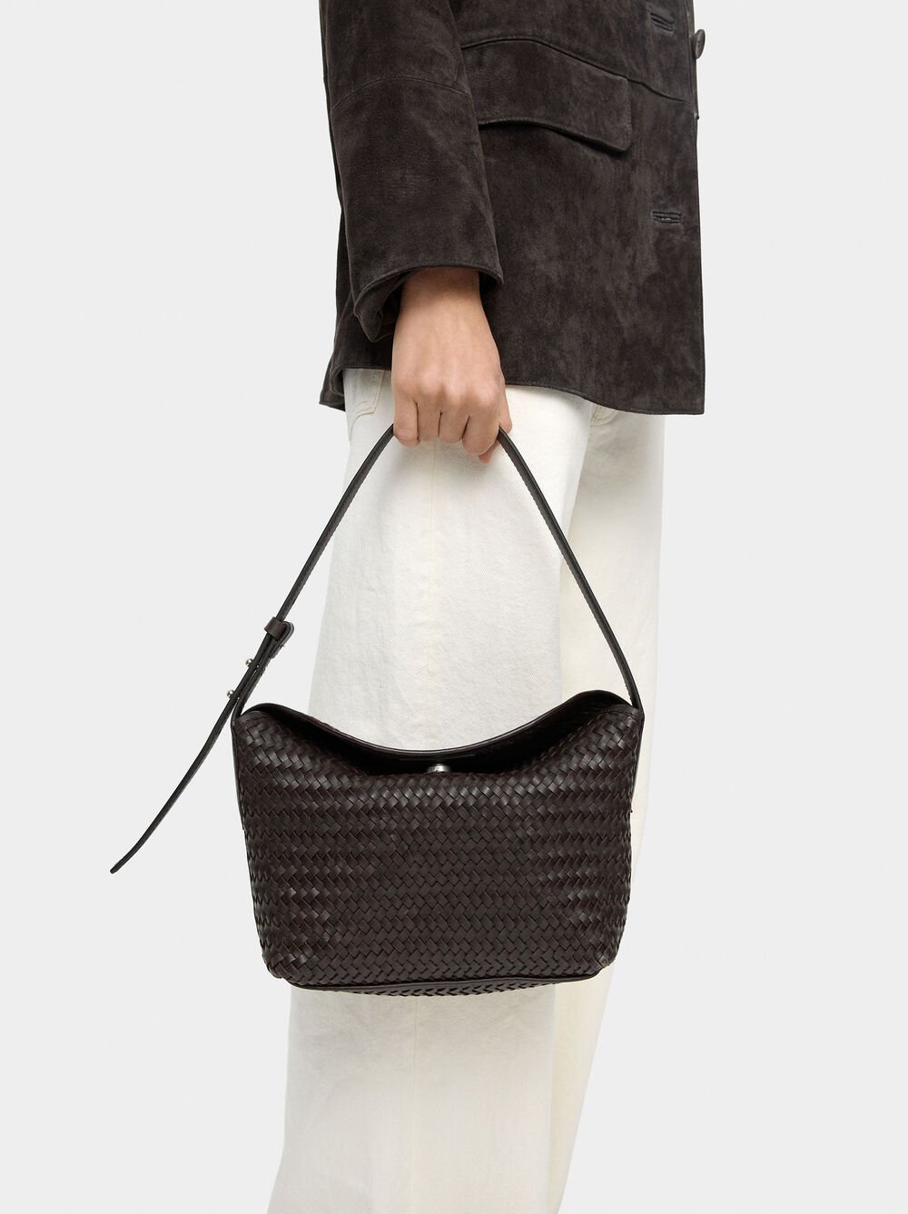 Shoulder bag with braided leather