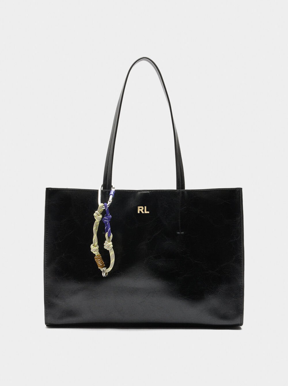Shopper bag with pendant
