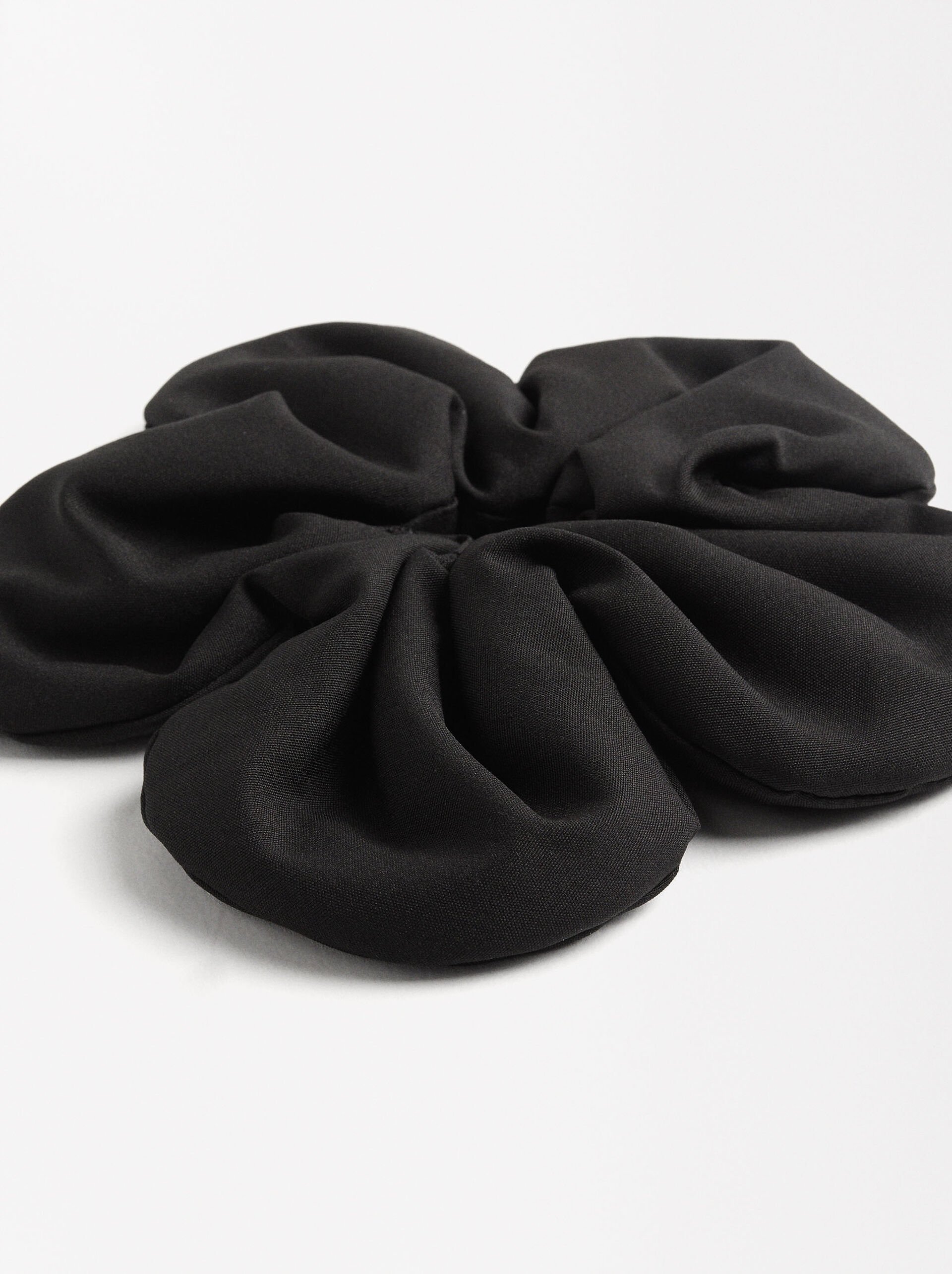 Scrunchie image number 2.0