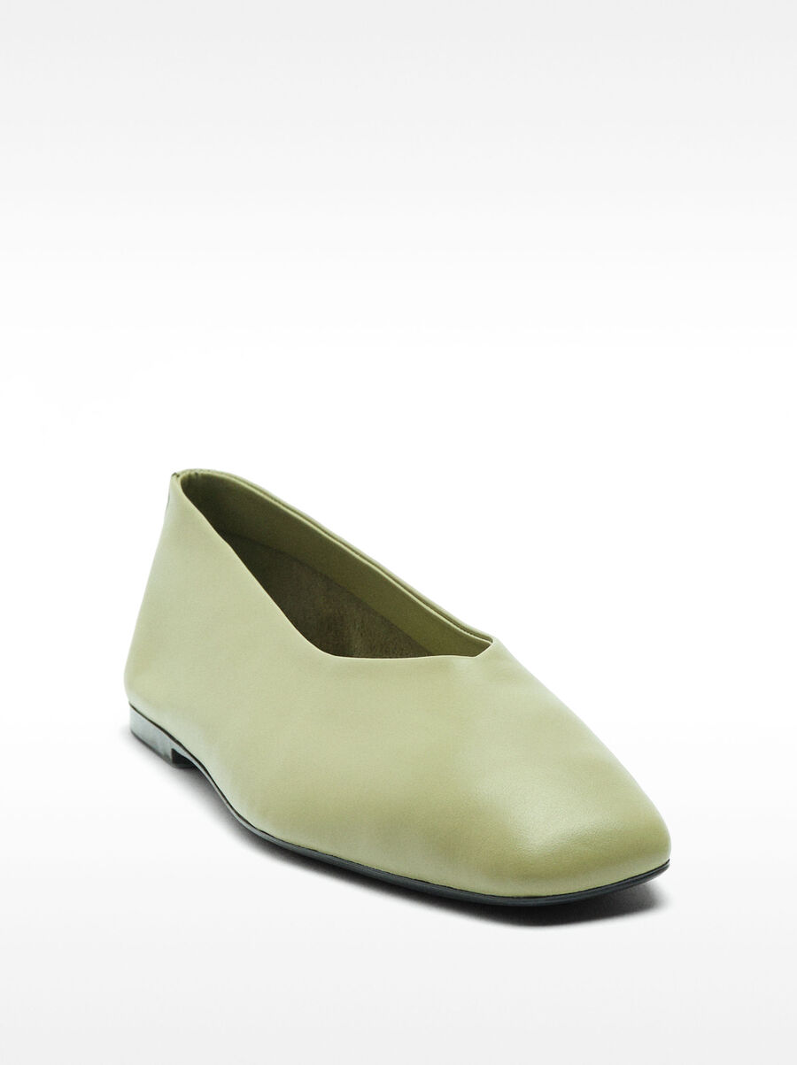 Ballerines en cuir lisses