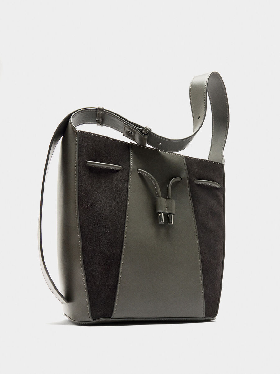 Bucket bag with leather M