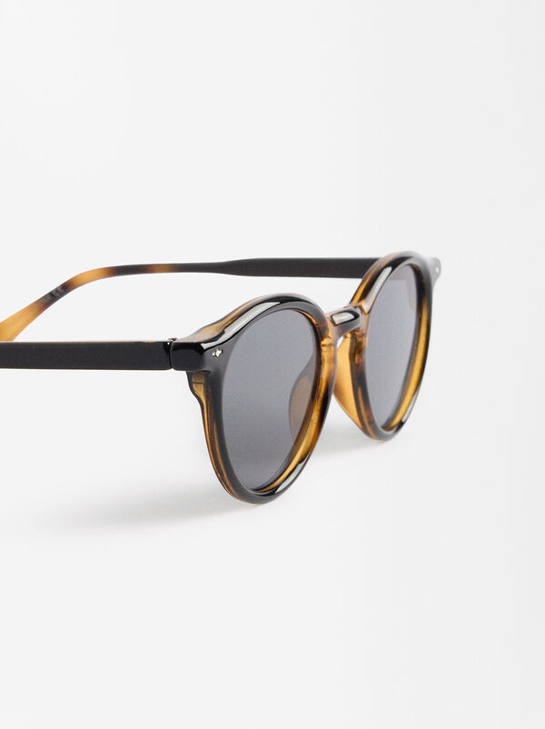 Round sunglasses 