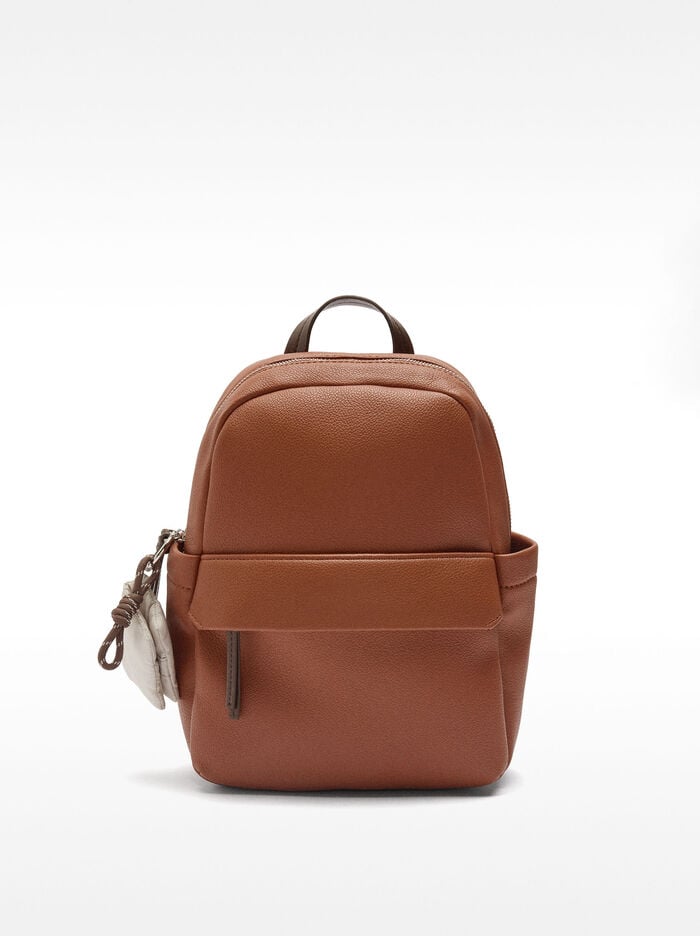Basic backpack with pendant