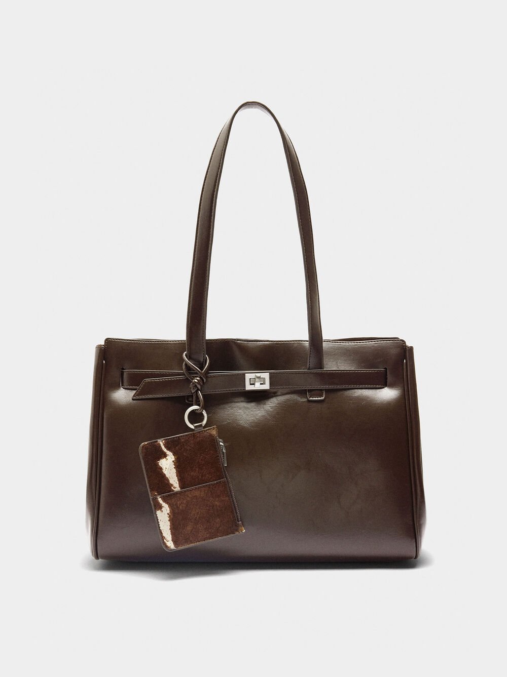 Laptop bag with pendant