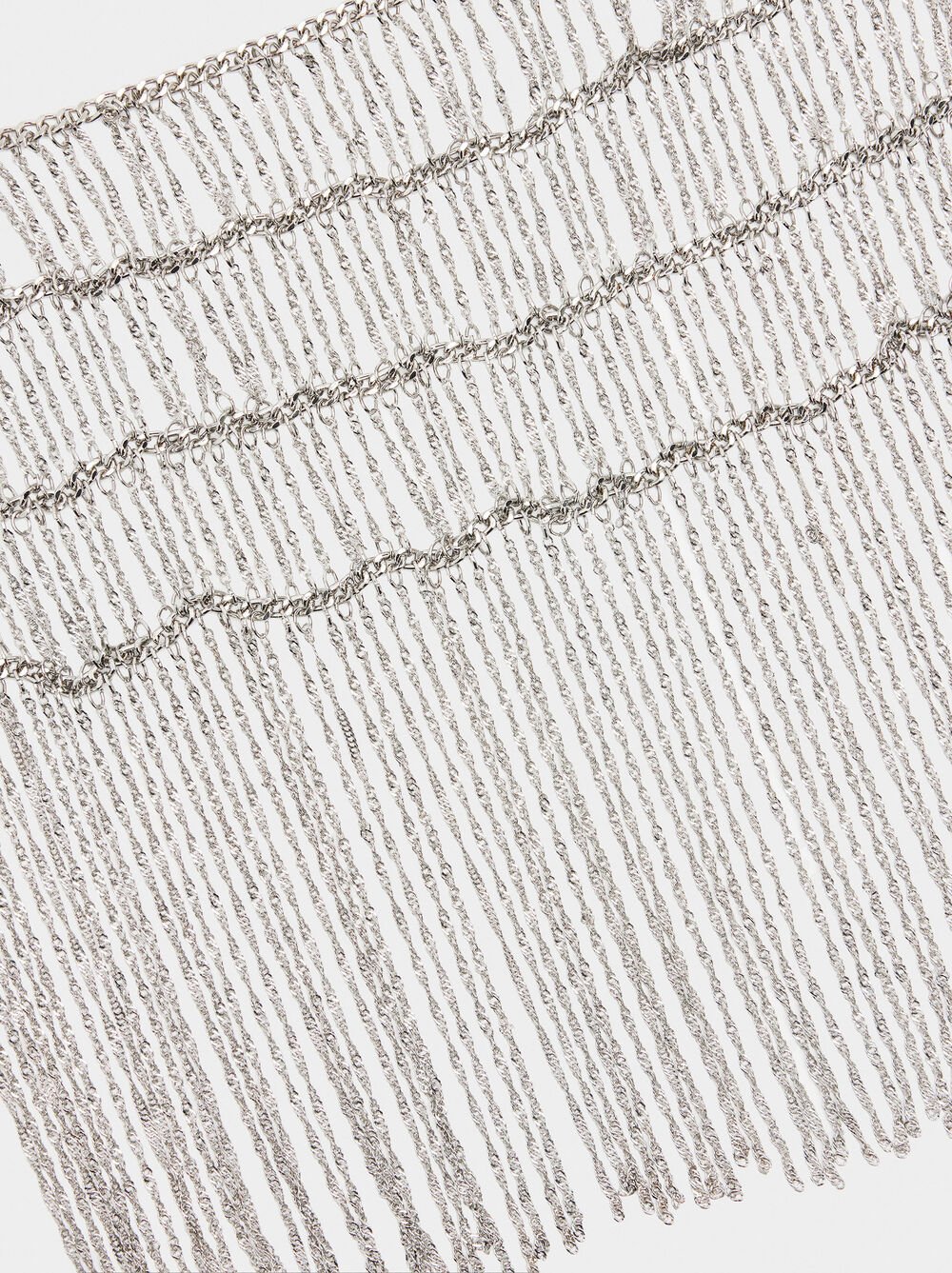 Long necklace with chain bib