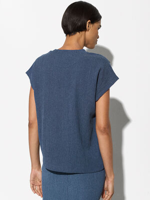 Side-Button T-Shirt image number 4.0