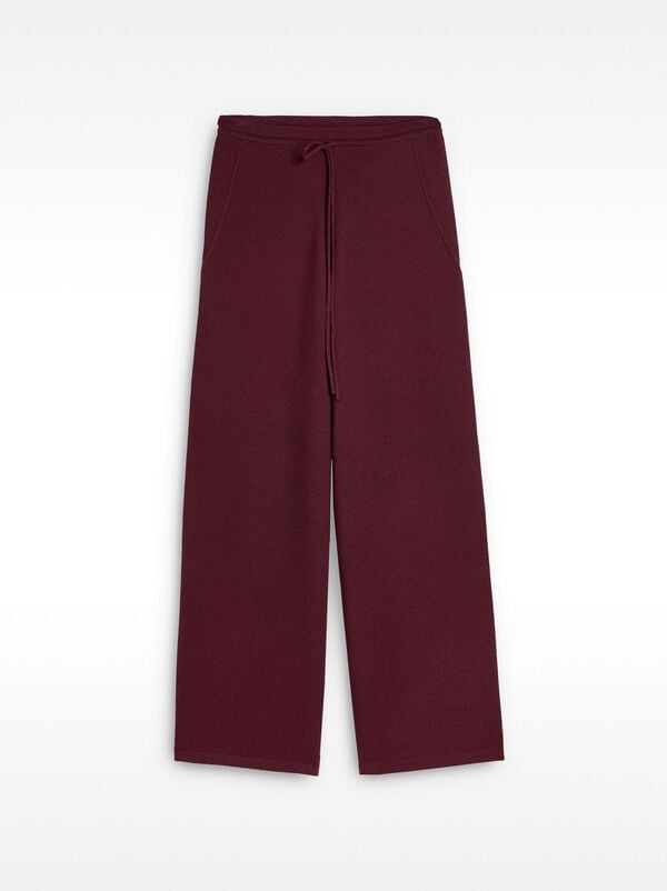 Knit trousers with adjustable drawstring