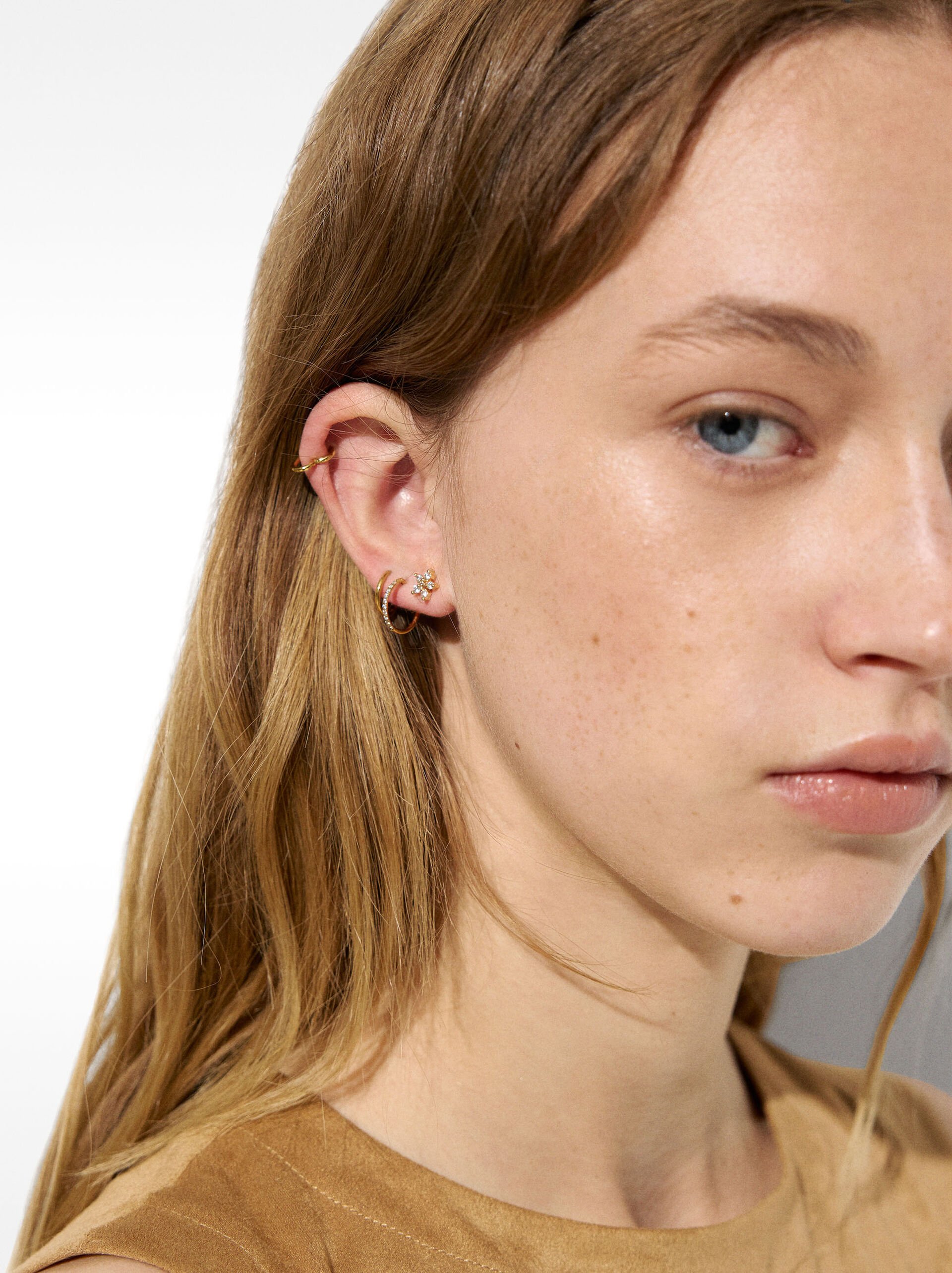 Piercing demi-cercle avec zircon - Acier inoxydable image number 1.0