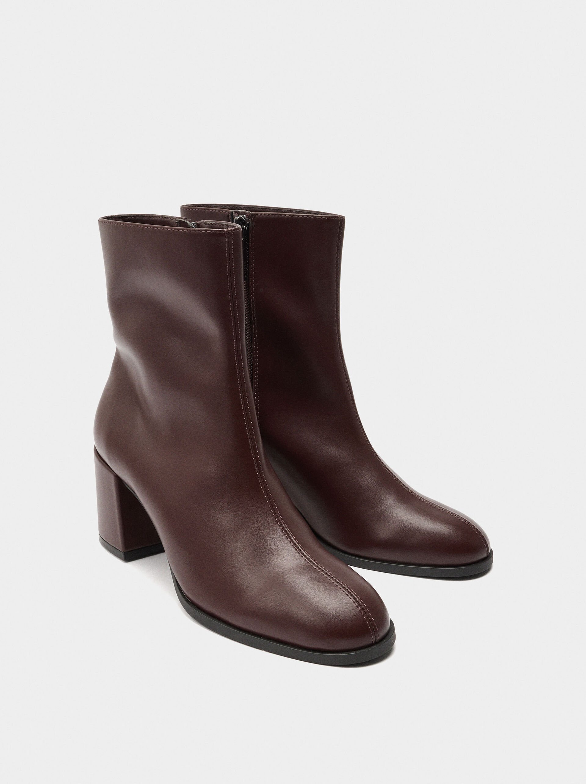 Ankle boots with block heel and topstitching image number 2.0