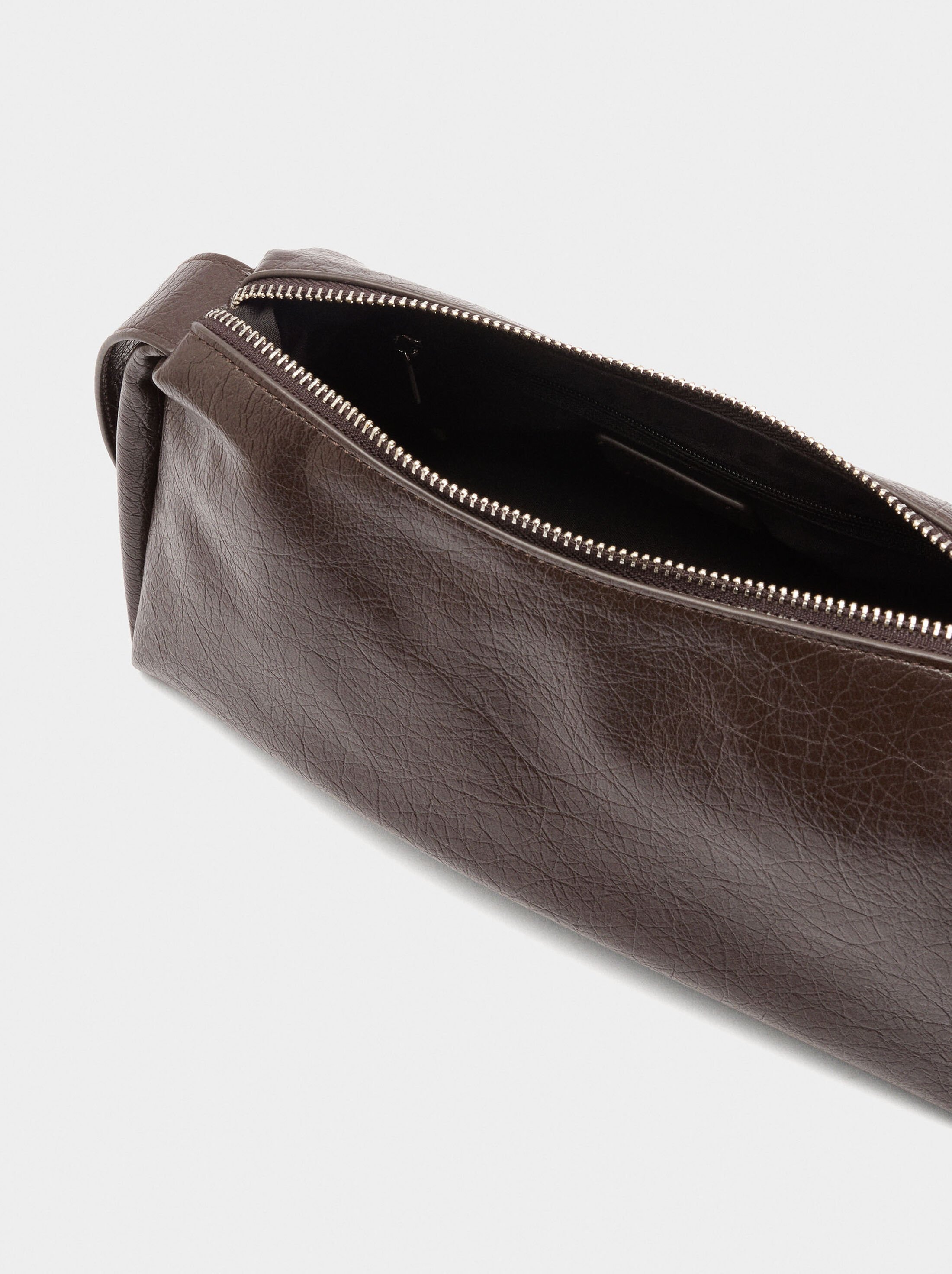 Bossa de bandolera amb efecte clivellat image number 3.0