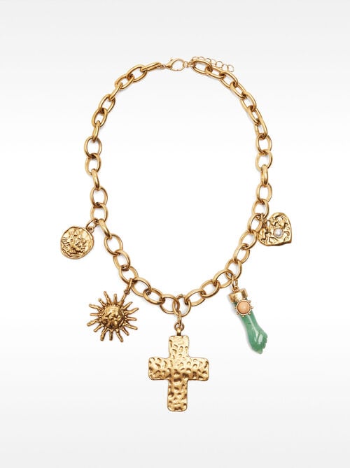 Collar corto de eslabones con colgantes