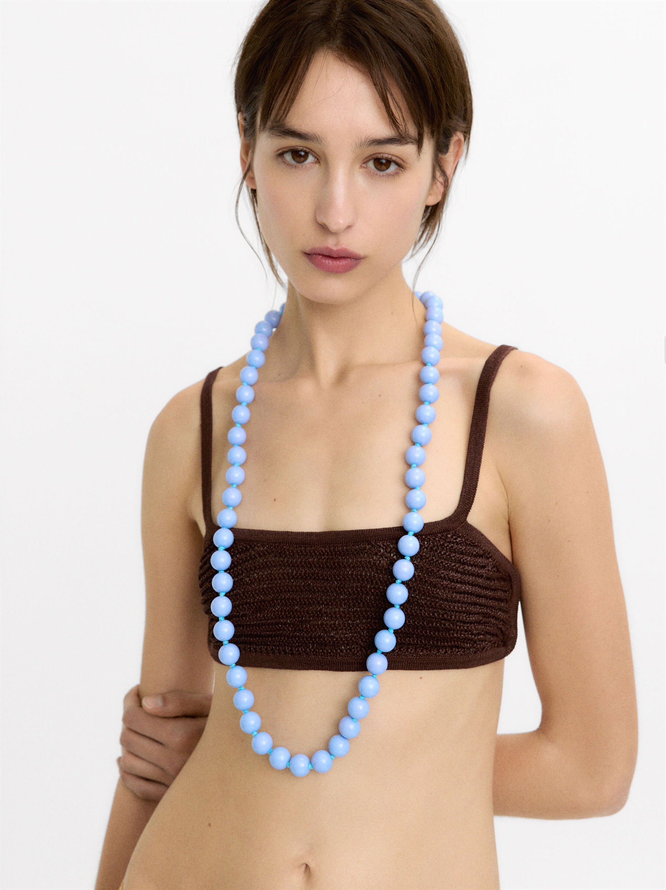 Single-color bead necklace image number 2.0