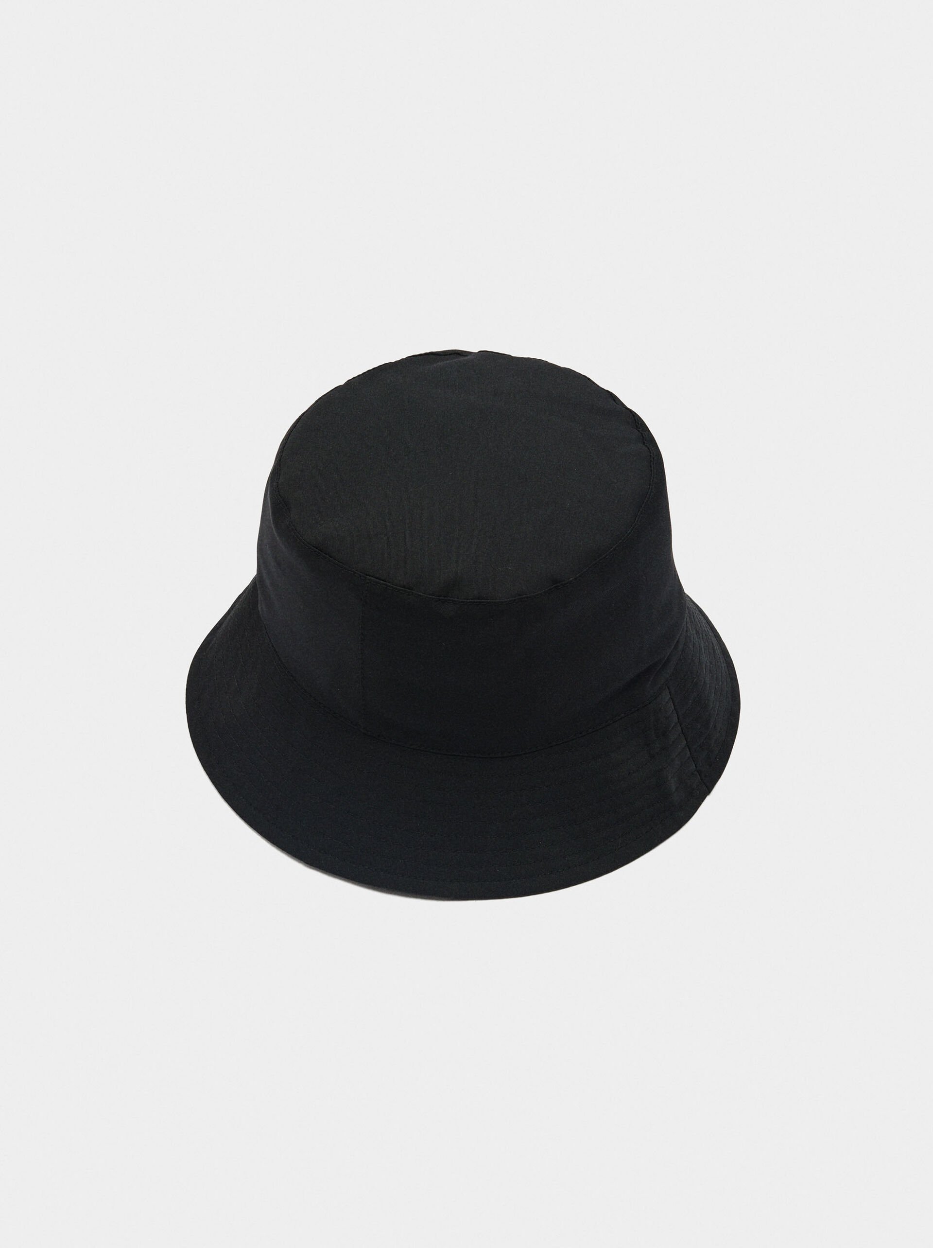 Reversible bucket hat image number 3.0