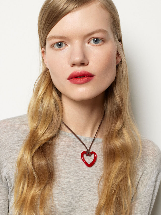 Online Exclusive - Cord Necklace With Heart image number 1.0