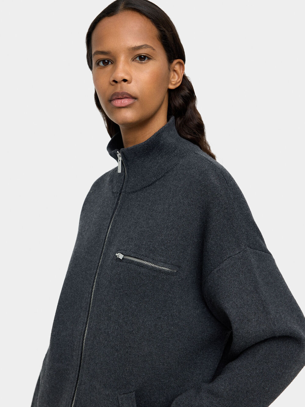 Knit cardigan with zipper closure