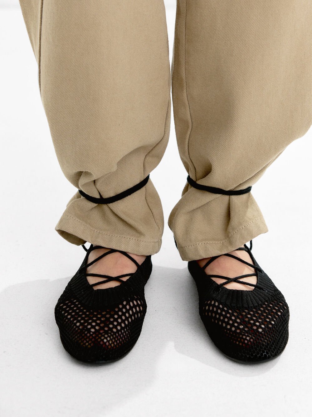 Knit mesh ballet flats with straps