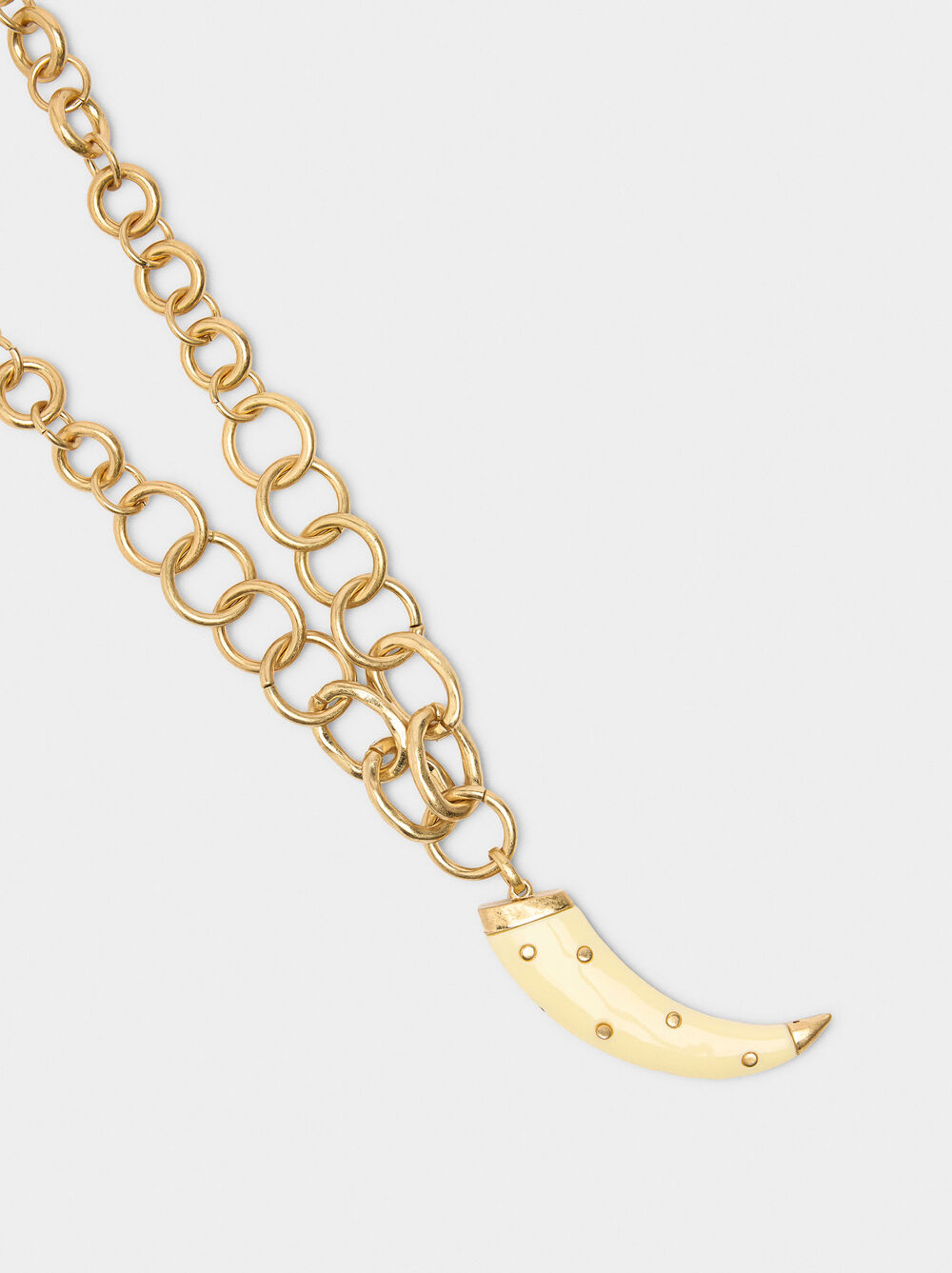 Long necklace of links with pendant