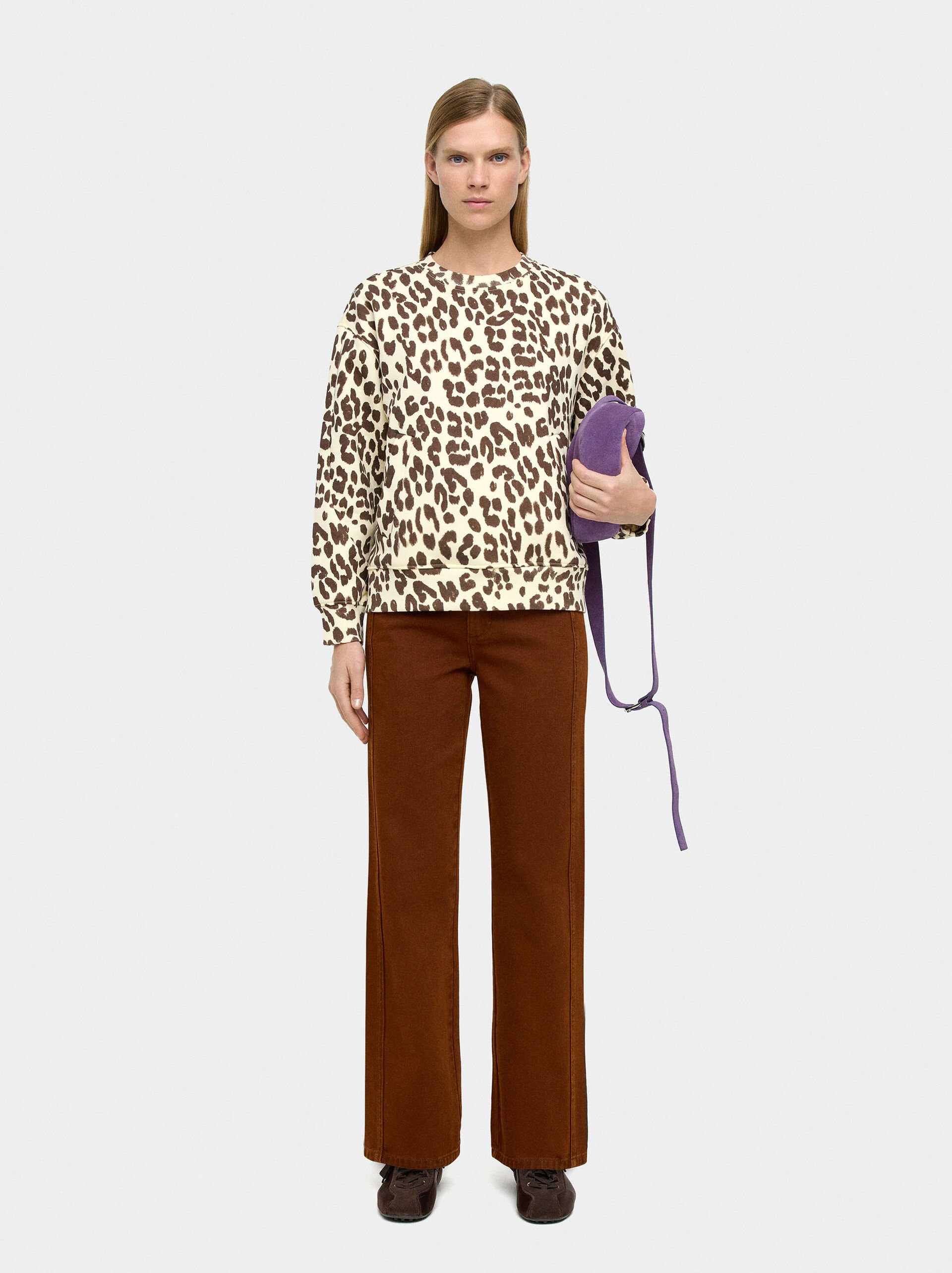 Sweatshirt with animal printed design image number 0.0