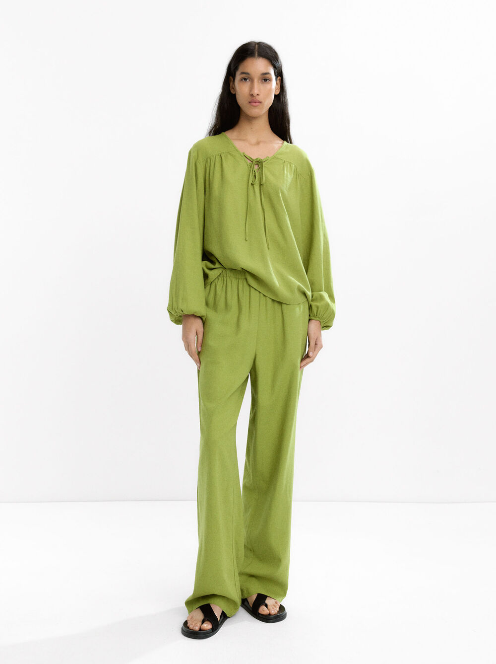 Blusa de lli amb màniga llarga