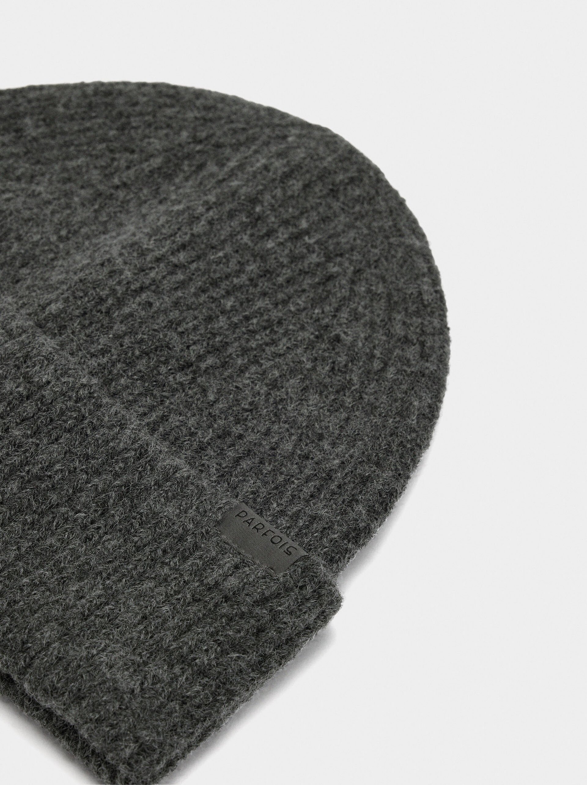 Gorro con dobladillo image number 1.0
