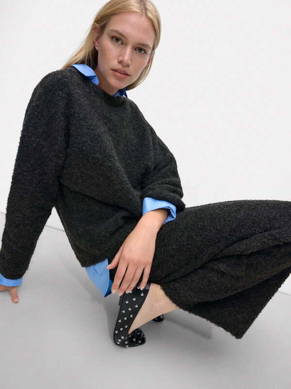 Knit sweater with wool blend
