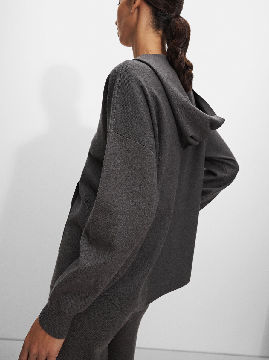 Knitted hoodie