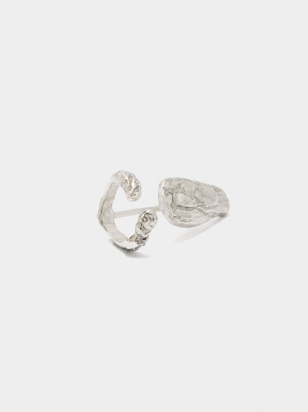 Irregular ring with embossed
