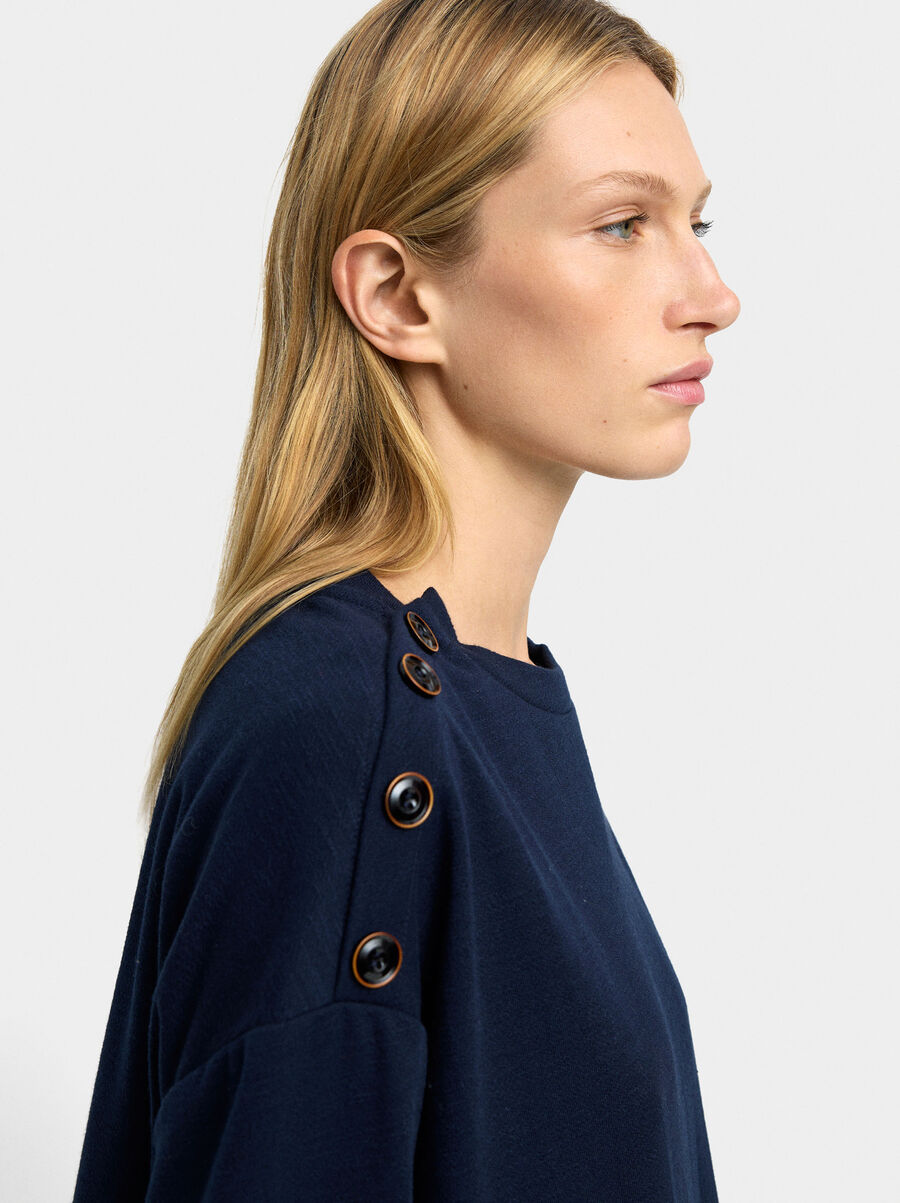 Long-sleeve sweater with buttons