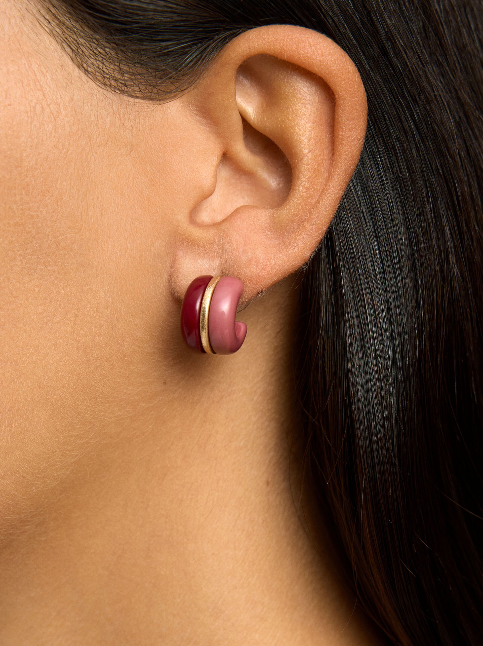 Open hoop earrings with resin image number 1.0