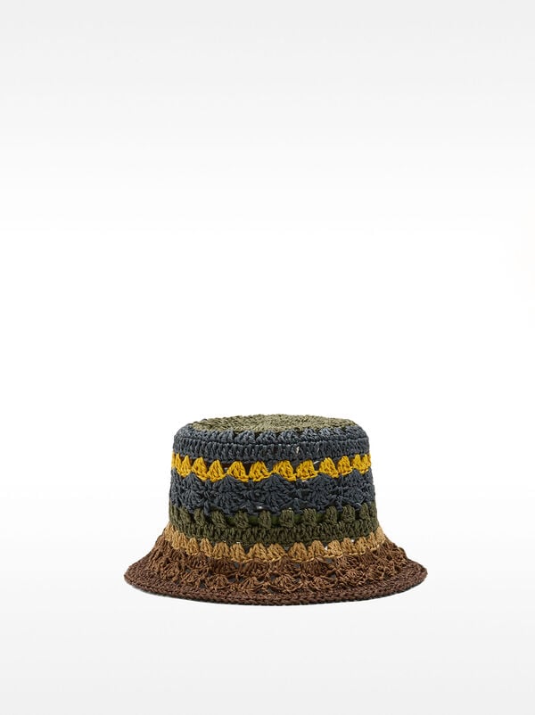 Multicolored bucket hat with straw effect