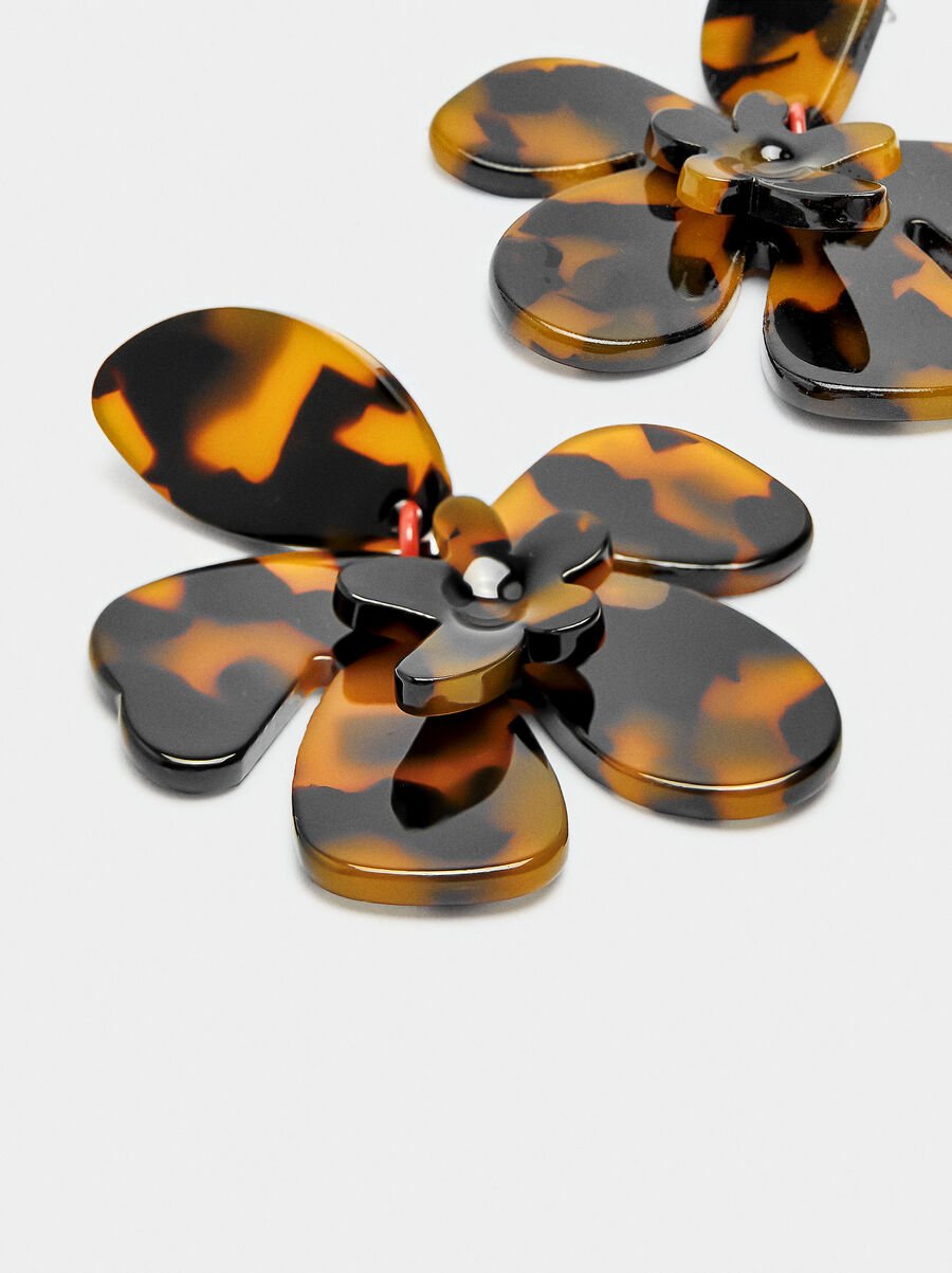 Flower earrings with tortoiseshell effect