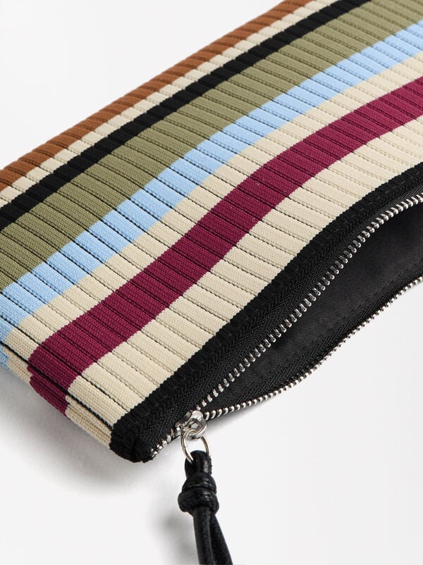 Multipurpose knitted bag