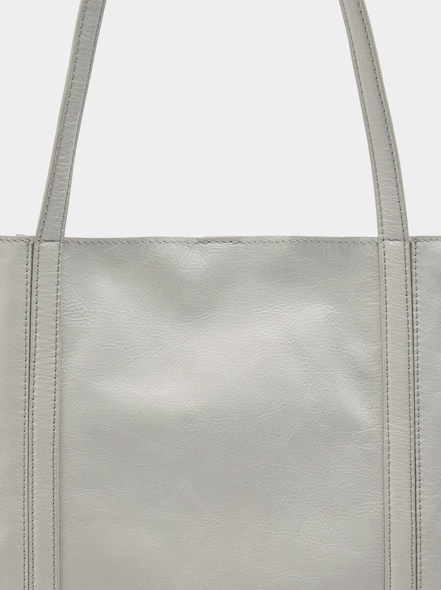 Leather shopper bag with studs