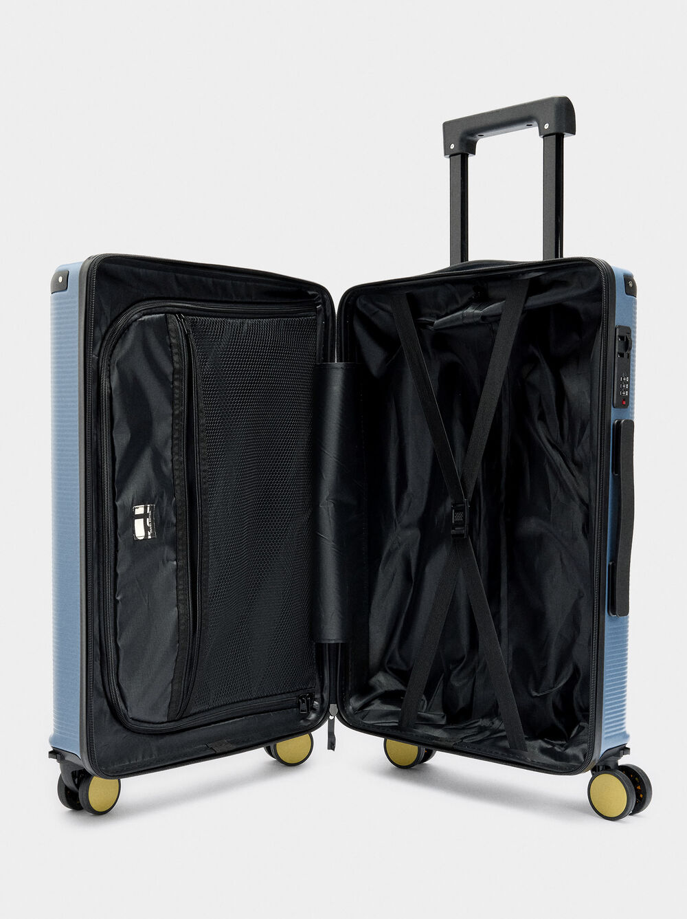 Travel suitcase with texture