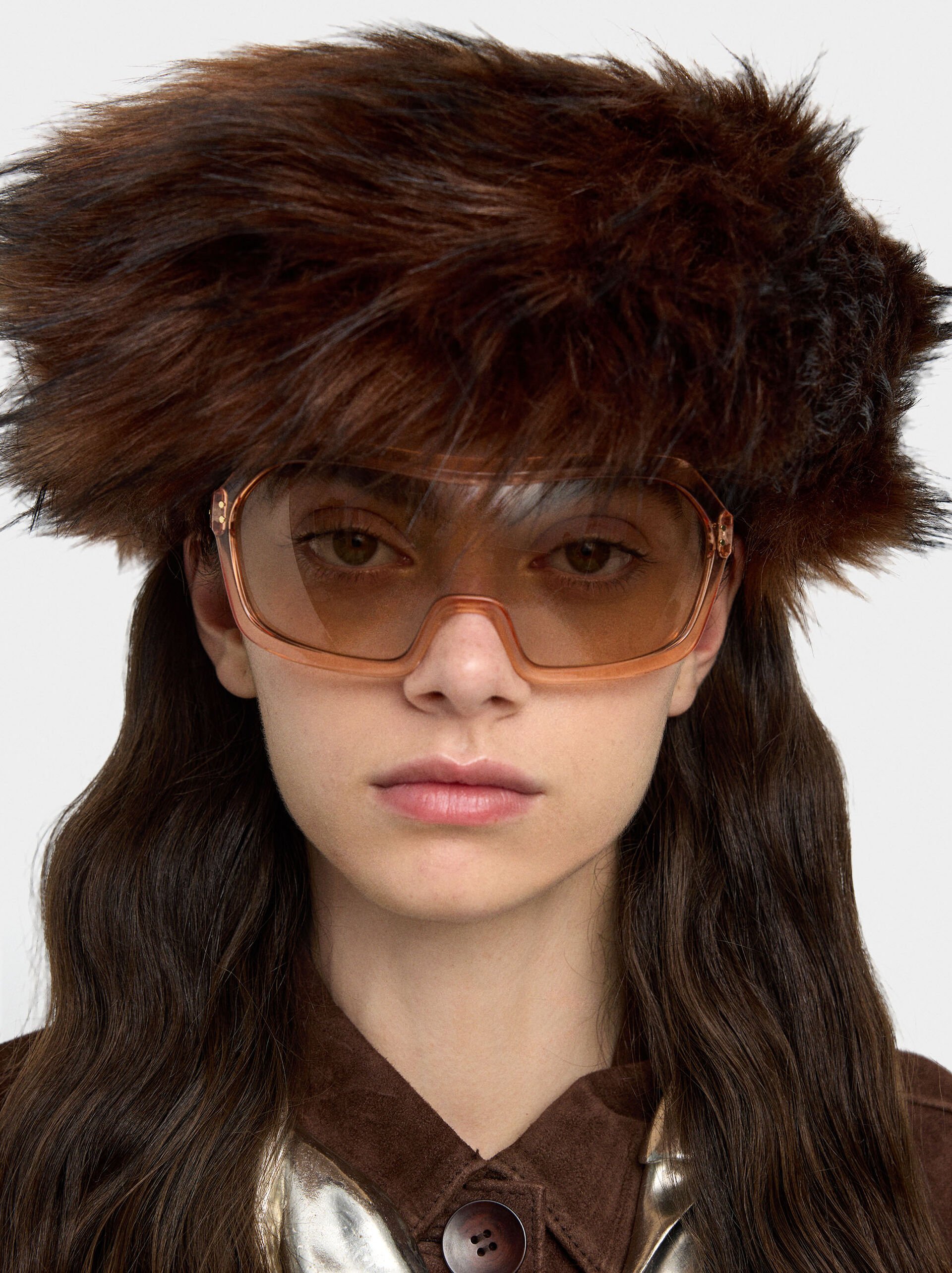 Hat with fur effect image number 1.0