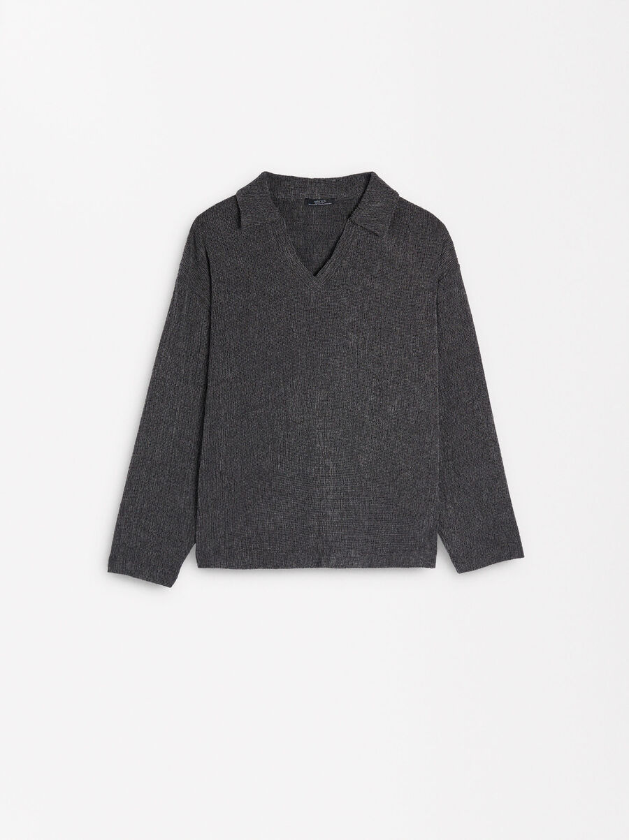 Long-sleeve textured t-shirt