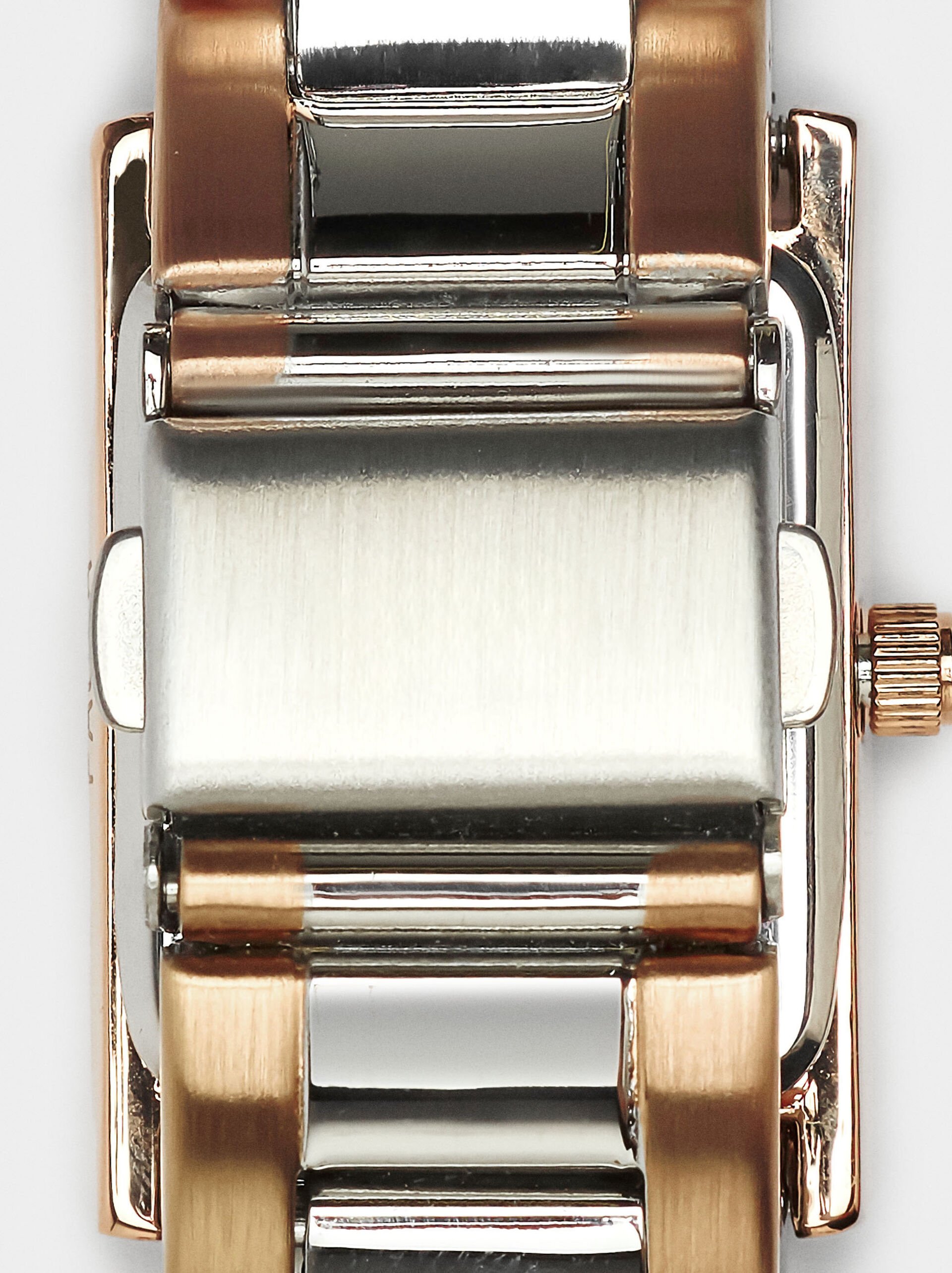 Montre bicolore avec bracelet en acier inoxydable image number 4.0