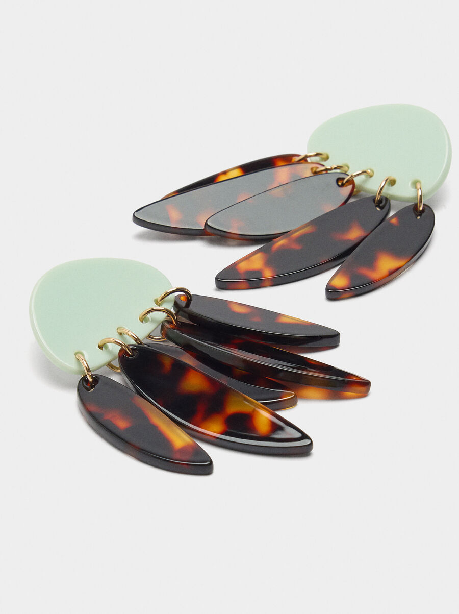 Long earrings with resin