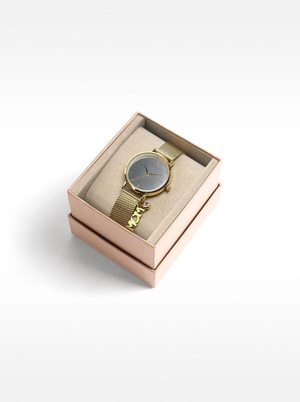 Watch with metal mesh bracelet and charm